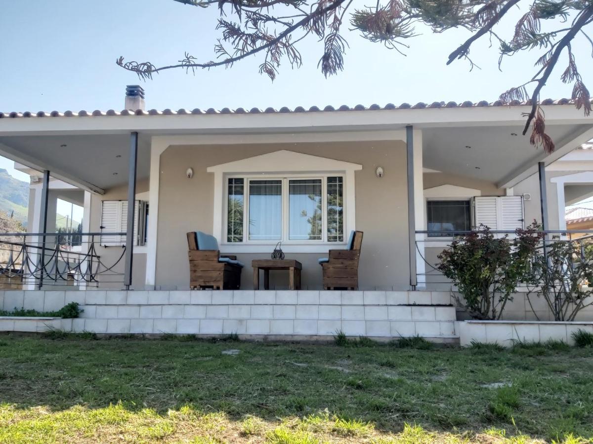 Fina's House Villa